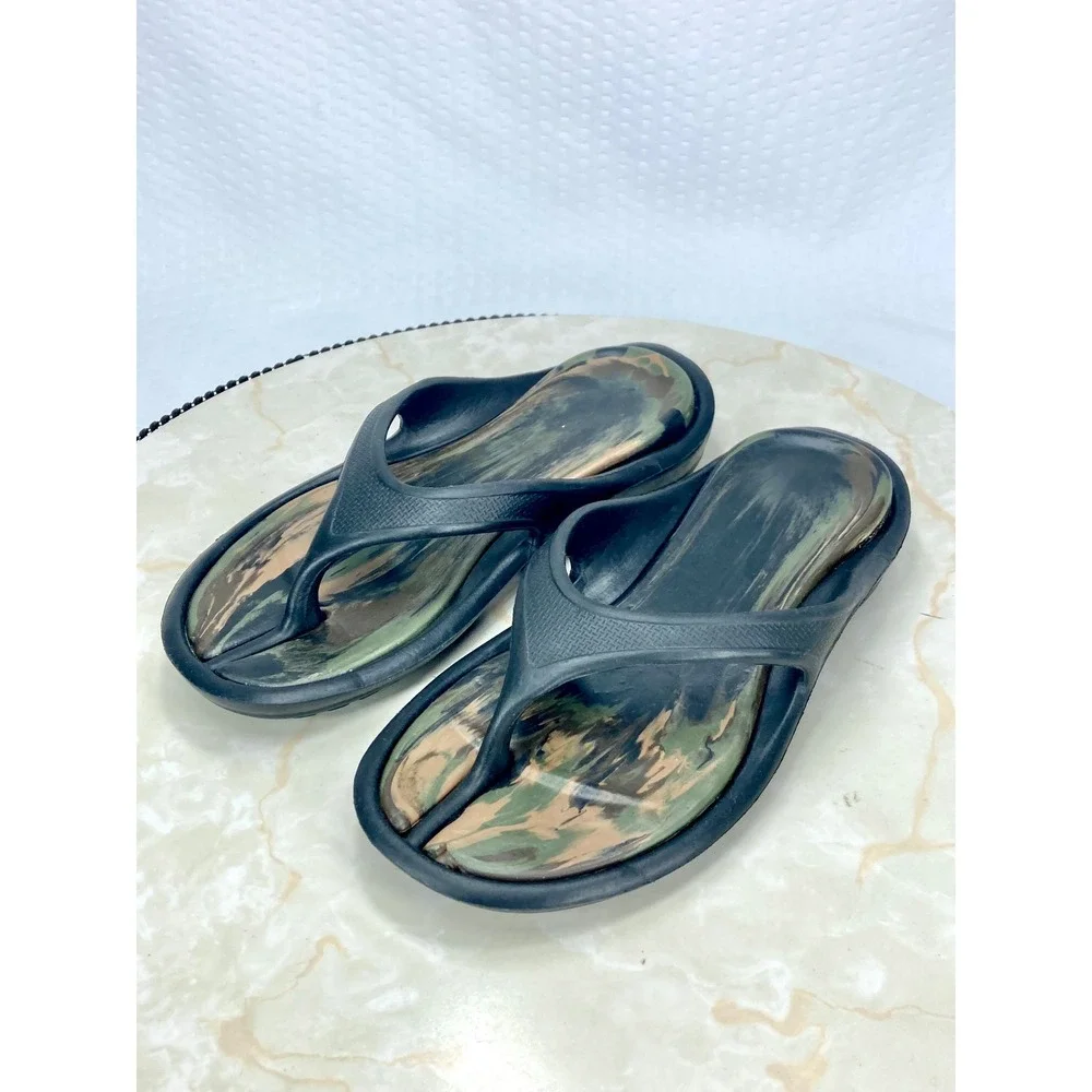 Sahara Camo Swirl Thong Flip Flop Sandals Kids 12 Black Green Casual Beach NWT